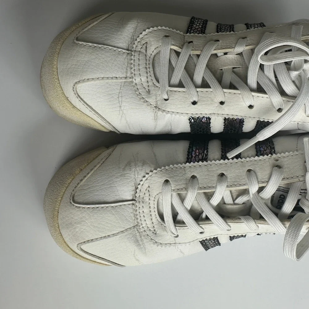 Adidas Samoa Womens White Iridescent Snakeskin Sneakers BW1303 Size 6